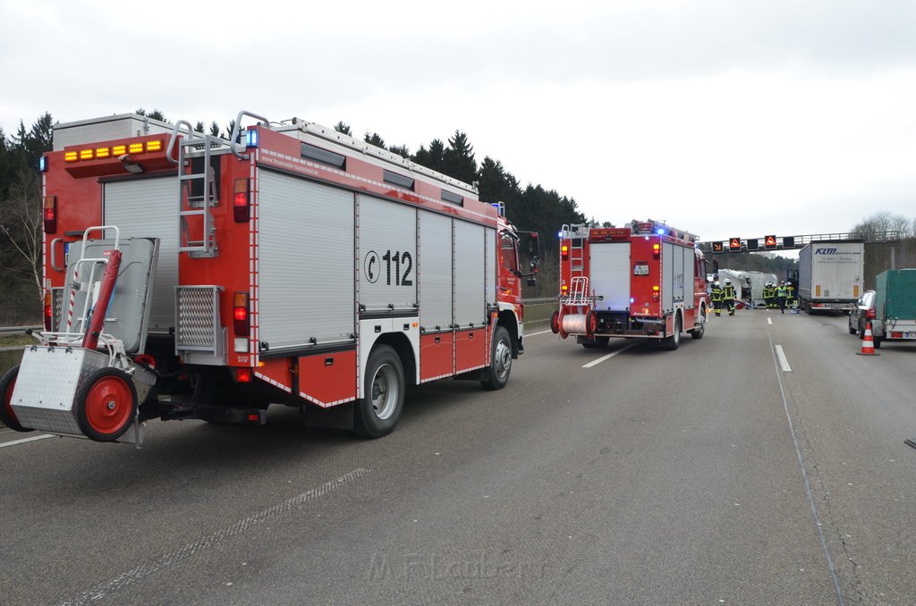 Schwerer VU A 1 Rich Saarbruecken kurz vor AK Leverkusen P005.JPG - Miklos Laubert